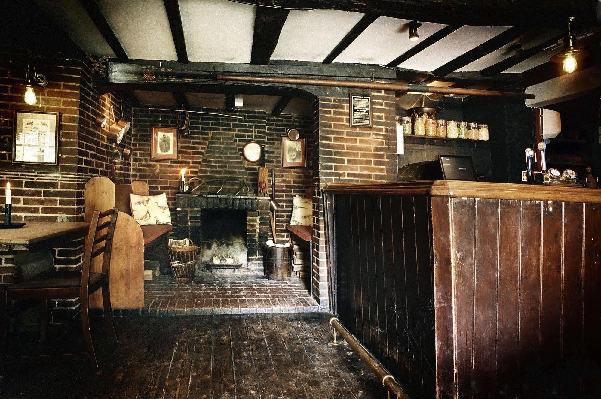 The Blackboys Inn Framfield Bagian luar foto